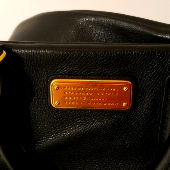 Marc by Marc Jacobs "New Q Baby Groovee" Leather Satchel - Picture 12 of 13